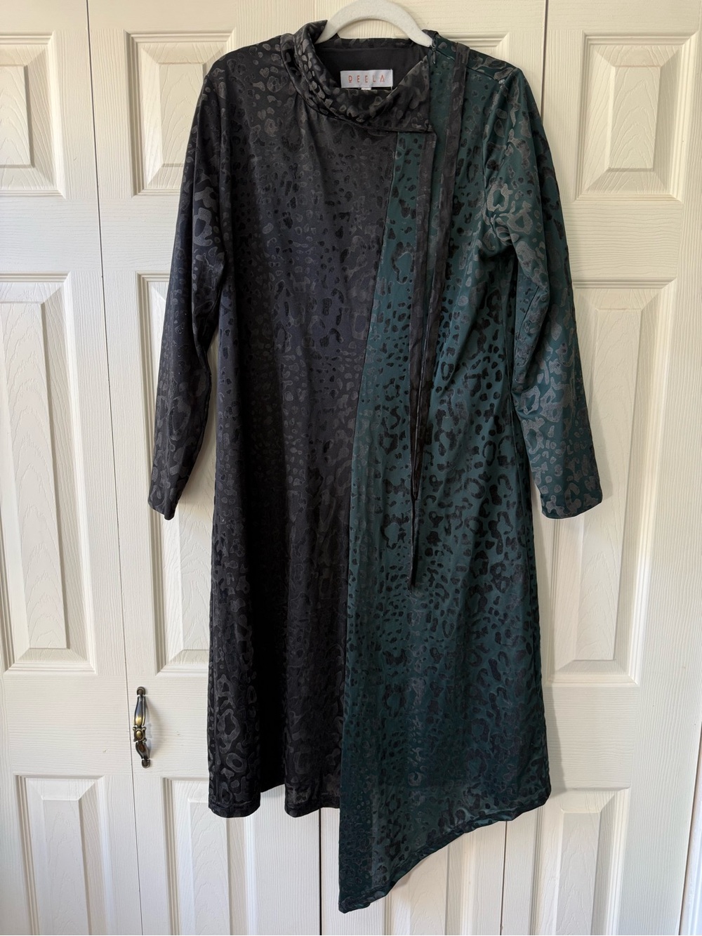 Deela Asymmetrical Leopard Print Tunic Dress Black Teal Womens Size Large
